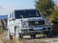 メルセデスベンツ Gクラス 新型、プロトタイプを公開…四角い車体と悪路走破性は健在 画像