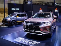 懐かしい車名だけどスタイルはSUVに一新した三菱 エクリプスクロス を展示…東京オートサロン2018 画像