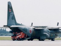 【新聞ウォッチ】「クルマ社会は戦闘地並みの危険」発言の波紋---福田官房長官 画像