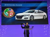 北米カーオブザイヤー2018は アコード に栄冠、カムリ を抑える…デトロイトモーターショー2018 画像