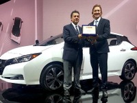 日産 リーフ 新型、米グリーンカーオブザイヤー受賞…デトロイトモーターショー2018で発表 画像