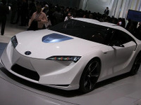【東京モーターショー07】未来的ハイブリッドスポーツ…トヨタ FT-HS 画像