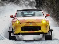 スキー板＋クローラ、日産 フェアレディZ が雪上車に変身…シカゴモーターショー2018 画像