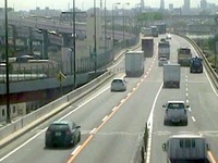 首都高の事故多発地点2カ所、3車線を4車線化へ---合流・分流 画像