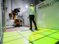 ロボットと人が安全に協業できるシステム、VWグループが開発 画像