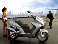 ホンダから大型スクーター『シルバーウイング&lt;400&gt;』 画像