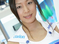 【東京モーターショー07】コンパニオン写真蔵…クラリオン 画像