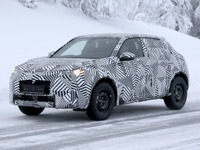 これが次世代フレンチ・EVクロスオーバーだ!「DS 3 クロスバック」を鮮明スクープ 画像
