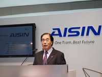 【東京モーターショー07】アイシン精機の山内社長「ナンバーワン商品同士を統合」 画像
