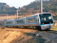 JR初の振子式車両が3月17日限りで定期運行を終了…JR四国2000系試作車 画像