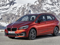 BMW 2シリーズ、アクティブ / グランツアラー、先進運転支援が充実…ジュネーブモーターショー2018で公開へ 画像