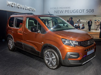 プジョーの新型MPV、リフター は運転支援が充実…ジュネーブモーターショー2018 画像