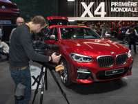 BMW X4 新型、デジタル化を進めたSUVクーペ…ジュネーブモーターショー2018 画像