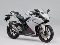 ホンダ CBR250RR<ABS>、新色パールグレアホワイト追加へ 画像