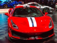 488ピスタ にフェラーリ初、ソフトウェアでブレーキ制動圧を調整…ジュネーブモーターショー2018 画像