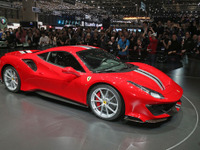 フェラーリ 488ピスタ、ミシュランタイヤを純正装着…パイロットスポーツ・カップ2 K2 画像