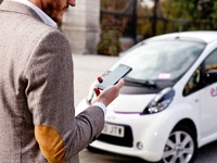 PSAグループがEVカーシェアサービス、スマホで利用可能 画像