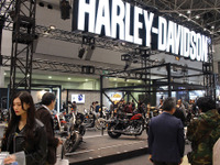 ハーレーダビッドソンは初公開2車種、新ソフテイルシリーズ9車種を展示…東京モーターサイクルショー2018 画像