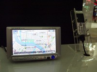【CEATEC2001】大容量メディアはいらないぜ、そんなナビも出てくる---ASP 画像
