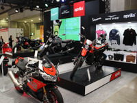 アプリリア、モト・グッツィ、ベスパ、ピアッジオグループの最新モデル…東京モーターサイクルショー2018 画像