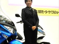 「ゼロエミ・バイクと呼んで」 小池都知事、EV/FCバイクと駐車場整備を推進する方向性...東京モーターサイクルショー2018 画像