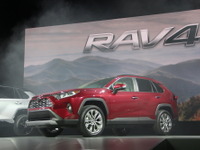 トヨタ RAV4 新型、「SUVとは何かを問いかけたい」佐伯禎一チーフエンジニア 画像