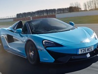 マクラーレン 570S スパイダーに「トラックパック」…サーキット向けコネクト採用 画像