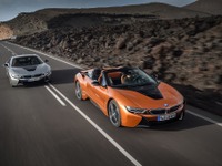BMWジャパン、PHEVスポーツ i8 改良新型を発売…オープンモデルも追加設定 画像