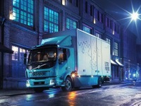 ボルボが初のEVトラック発表、車両総重量16トンで航続300km 画像