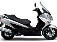 スズキ、軽二輪スクーター バーグマン200 に新色追加へ 画像