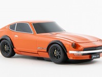 モバイルバッテリー『フェアレディ 240Z』発売、ヘッド＆テールライトで充電状況をお知らせ 画像
