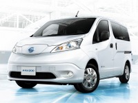 日産 e-NV200、航続距離300km実現…40kWh大容量バッテリー採用 画像
