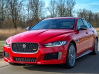 ジャガー XE に300psの「300スポーツ」設定…最新コネクト搭載 画像