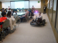 【東京モーターショー07】子どもたちの関心も燃料電池車のお値段…教室開催 画像