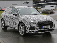 アウディ RS Q3 をスクープ…0-100km/hは4秒、400psの最速コンパクトSUV 画像