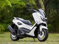 【ヤマハ NMAX 試乗】余裕の“+30cc”と剛性感ある乗り味が気持ちいい…佐川健太郎 画像