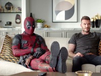“良いヒーロー”に変身したデッドプール、ベッカムに2年越しの謝罪［動画］ 画像