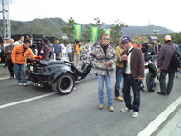 【チャレンジ三宅島07】道路封鎖で盛り上がる 画像