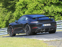 伝説の カレラGT に迫るか…ポルシェ 718ケイマンGT4、高速テストで記録更新? 画像