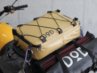 バイクに積みやすいアタッシュケース型クーラーバッグ、新色タンカラーを追加 画像