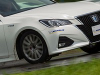 クラウンってこんな楽しい車だった?…ミシュラン プライマシー4試乗 画像
