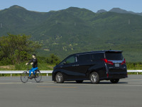 進化した トヨタ セーフティ センス の実力は？…自転車検知、夜間歩行者検知を体験 画像
