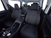 オートバックス×クラッツィオ、車種専用シートカバーのオリジナルコラボモデルを発売 画像