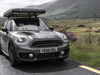 MINI、ナビ連動で自動シフトチェンジ…2車種に7速DCTを新設定 画像