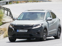 ホンダ HR-V が日本版 ヴェゼル 以上の大改良!? プロトタイプを目撃 画像