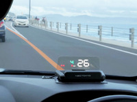 簡単設置のGPS式HUD、クラウドファンディングで先行予約開始 専用スクリーン標準装備 画像
