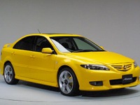 【東京ショー2001出品車】『アテンザ』…最新技術てんこもりセダン 画像