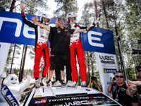 【WRC 第8戦】トヨタ、フィンランド戦を2年連続制覇…タナク完勝、豊田社長も現地で歓喜 画像