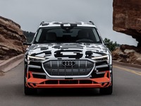 アウディ初のEV『e-tron』、自動運転に加減速の予測システム採用 画像