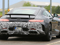 メルセデスAMG GT がマイチェン!リアスタイル&パワーが大きく変わる? 画像